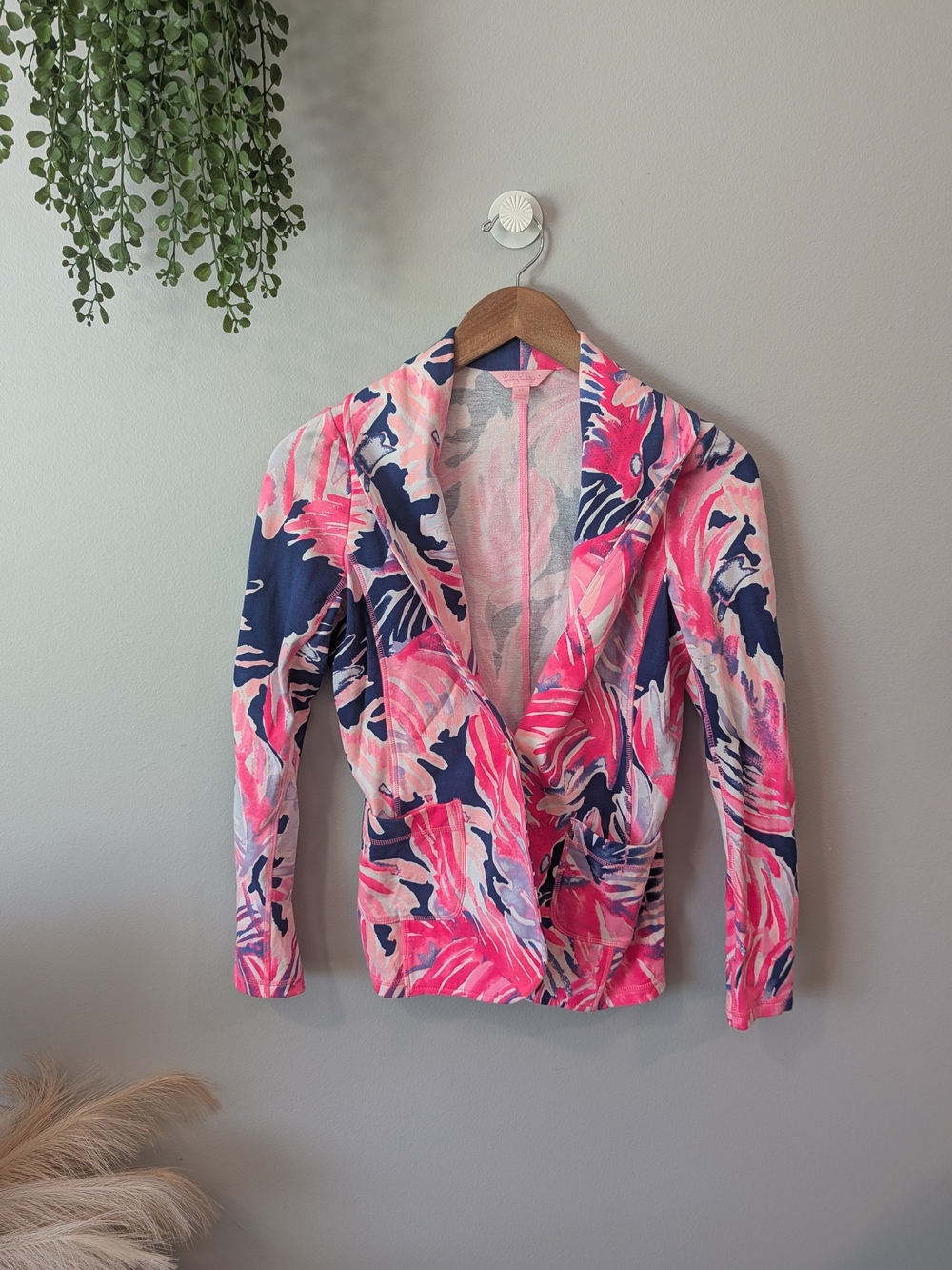 Lilly Pulitzer Pink & Navy Tropical Print Blazer Sz Xs